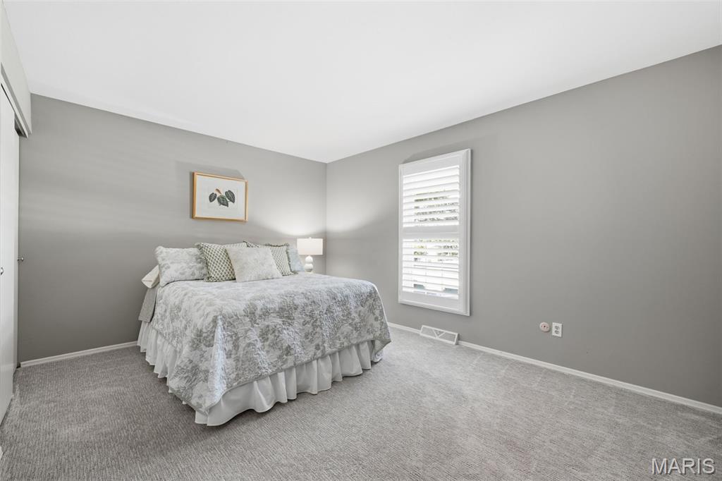 Creve Coeur Place 2 - Residential