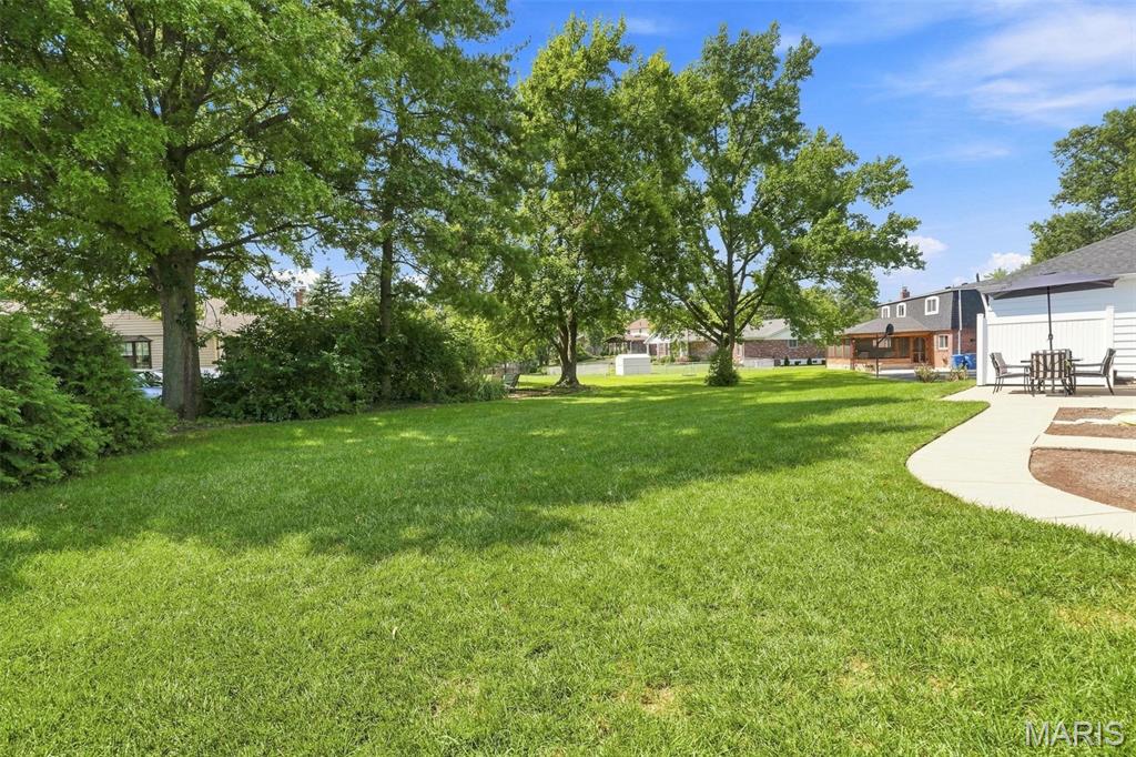 Creve Coeur Place 2 - Residential