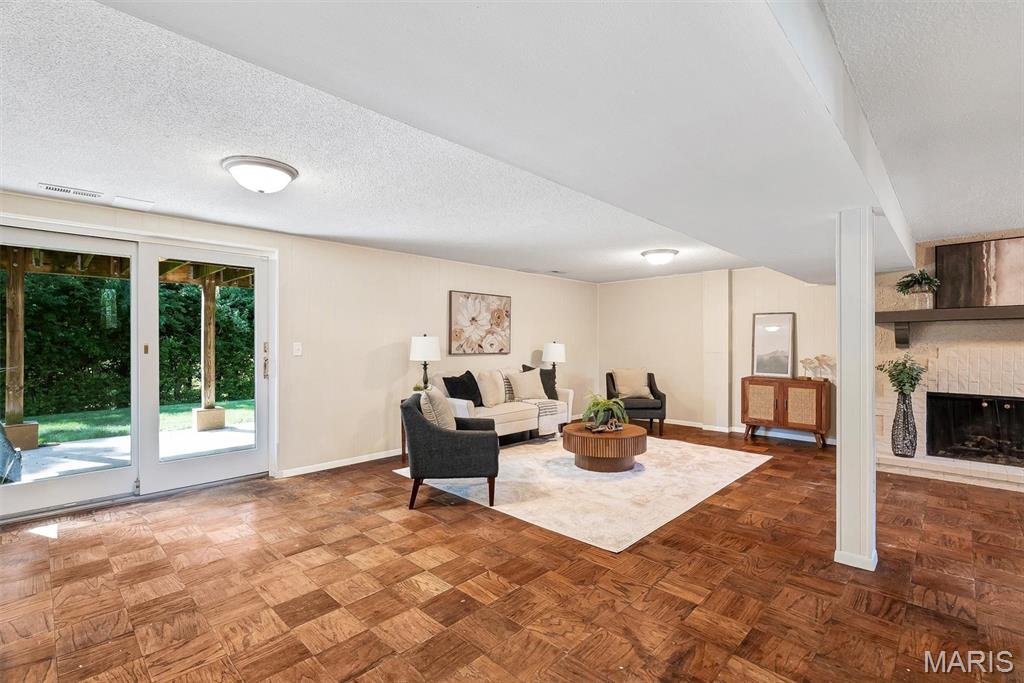 Seven Pines 1 - Residential