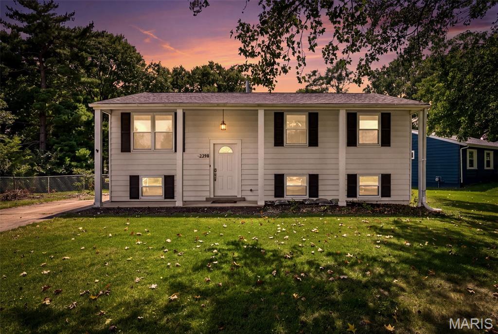 Welcome home to this beautifully updated 3-bedroom, 1.5-bath tucked onto a quiet cul-de-sac in the heart of Arnold! From the moment you walk in, the open floor plan and easy flow between the living room, dining area, and kitchen make this home feel bright, welcoming, and made for entertaining. The updated kitchen is the showstopper, with crisp white custom shaker cabinets, updated countertops, a handy breakfast bar, a pantry for all your storage needs, and stainless steel appliances including a gas range. Luxury wide vinyl plank flooring runs throughout, and both bathrooms have been tastefully updated so all you have to do is move right in.

Downstairs, the finished lower level gives you a whole second living space, with a cozy rec/family room, recessed lighting, and a finished half bath, perfect for movie nights, a home office, or hosting guests. Step out from the kitchen onto your deck overlooking the large, level, fully fenced backyard, ideal for summer BBQs, pets, and play, with a bonus storage shed to keep everything tidy. Sitting on nearly a third of an acre in the sought-after Fox C-6 School District, and just minutes from shopping, dining, and highway access, this one checks every box.
