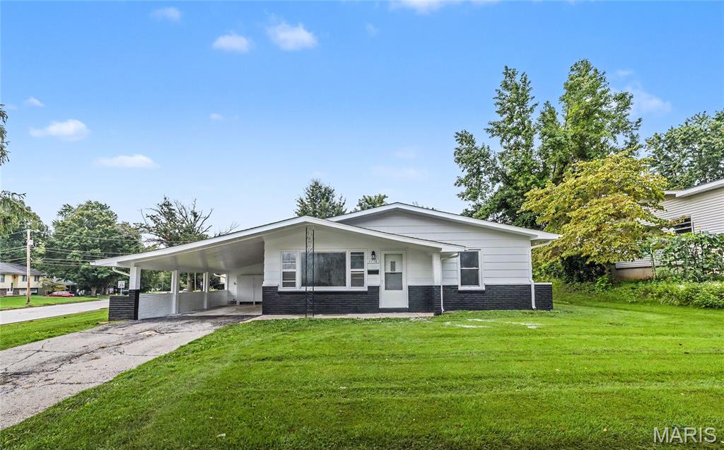 Welcome to comfortable, convenient living in the heart of Rolla! This charming 3-bedroom, 2-bathroom home offers more than 1,600 square feet of living space all on one level, creating an easy-flowing layout with plenty of room to relax, entertain, and make yourself at home. Step inside and you’ll immediately appreciate the character and inviting feel throughout. Recent updates add a fresh touch while preserving the personality that makes this home stand out. With spacious living areas and three comfortable bedrooms, there’s flexibility for everyday living, guests, a home office, or whatever best fits your lifestyle. Outside, the flat lot provides a great space to enjoy the outdoors on the covered front porch or rear patio. A large carport offers convenient covered parking with additional space for everyday needs. Location is another highlight! Situated close to Rolla schools, shopping, dining, and everyday conveniences, this home makes getting around town simple while keeping you near everything the community has to offer.

If you’ve been searching for a 3-bedroom home in Rolla, Missouri with generous one-level living, recent updates, and plenty of character, this one deserves a closer look. Schedule your private showing today and come see what makes this Rolla home such a great place to call your own!