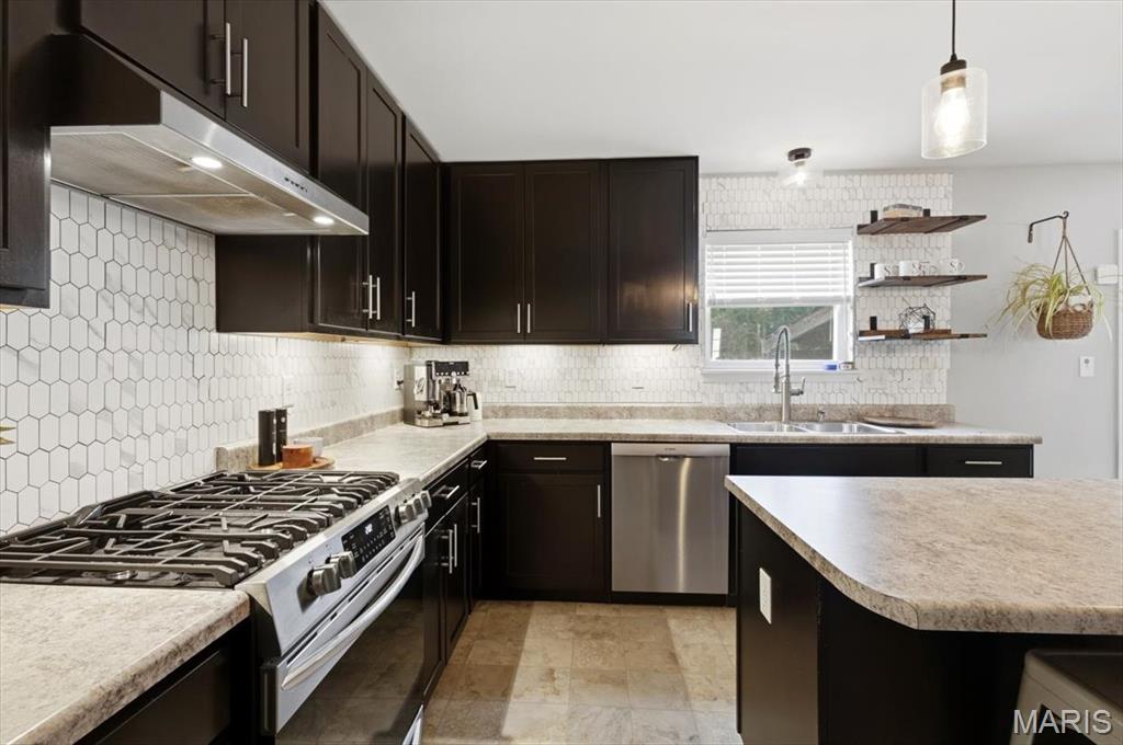 Arbors Of Rockwood One The - Residential