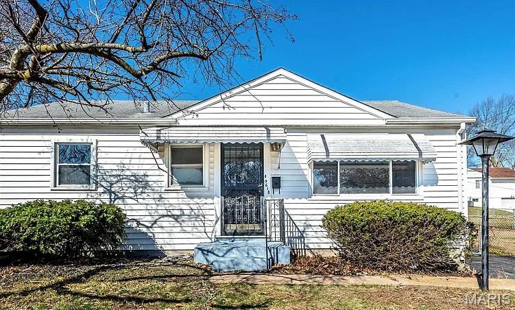 De Porres - Residential Lease
