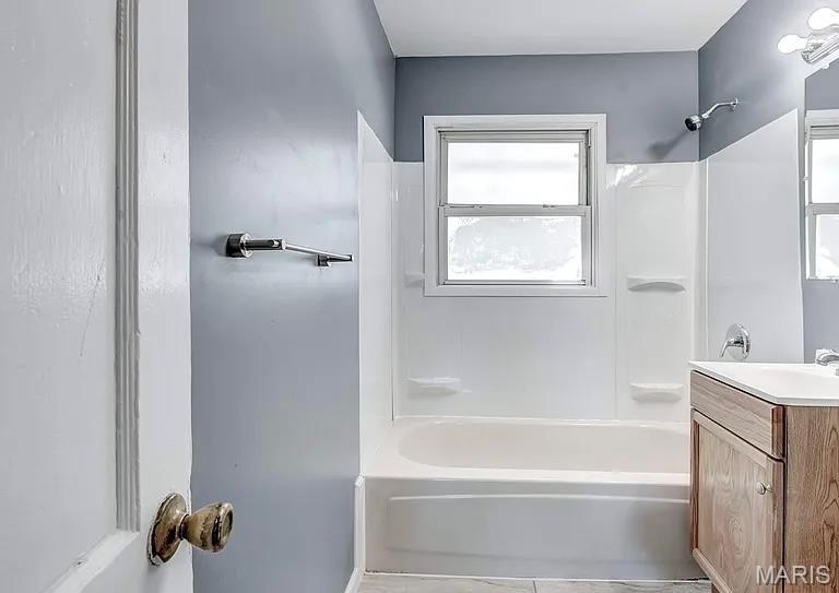 De Porres - Residential Lease