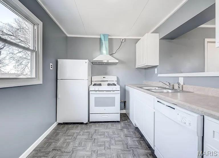De Porres - Residential Lease