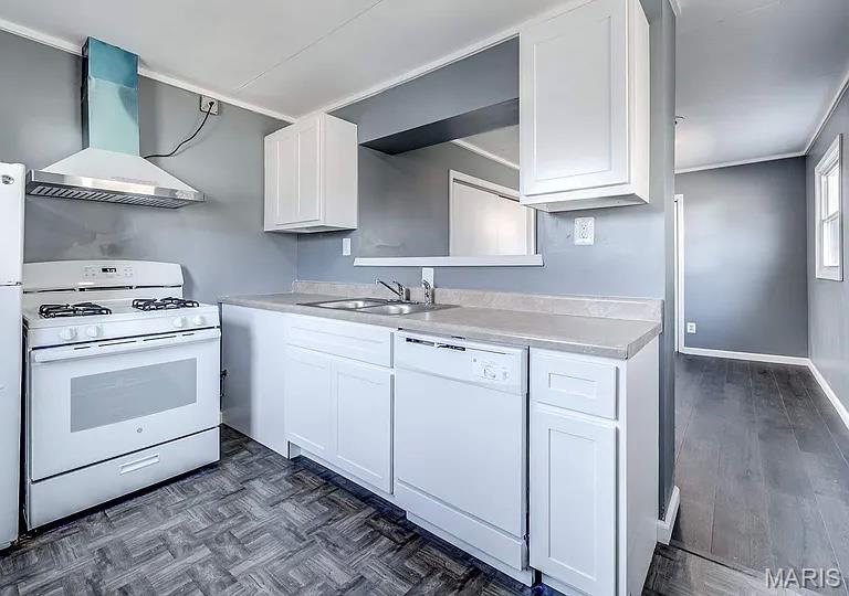 De Porres - Residential Lease