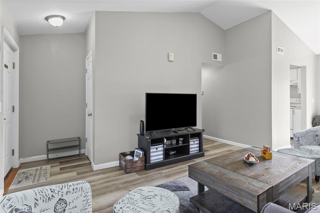 Ashton Place Condo - Residential