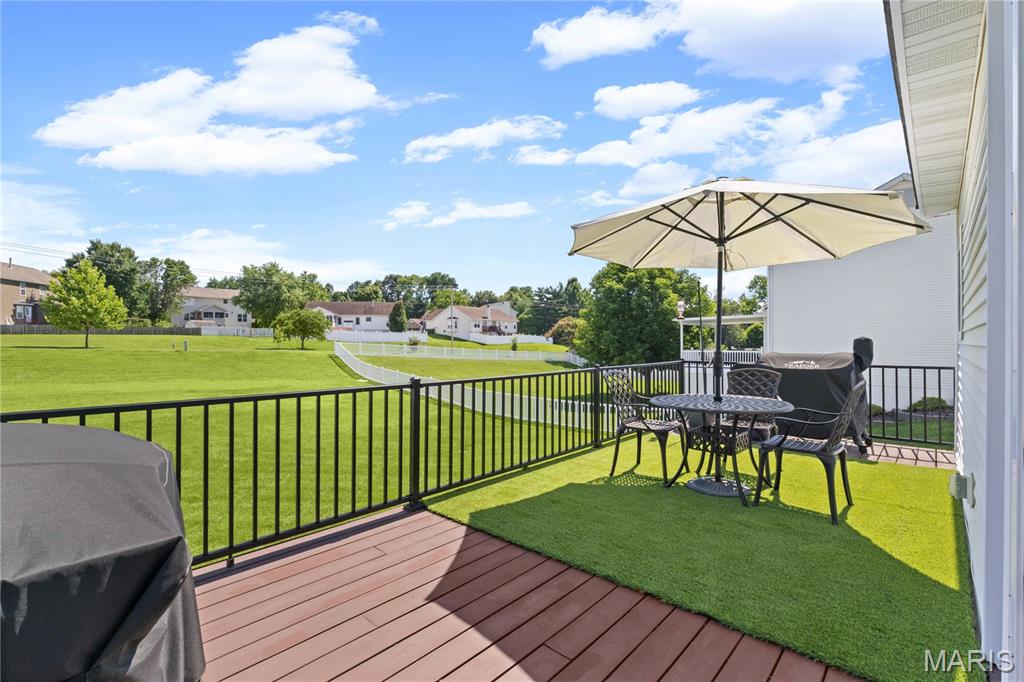 Country Crossing Manor #2 - Residential