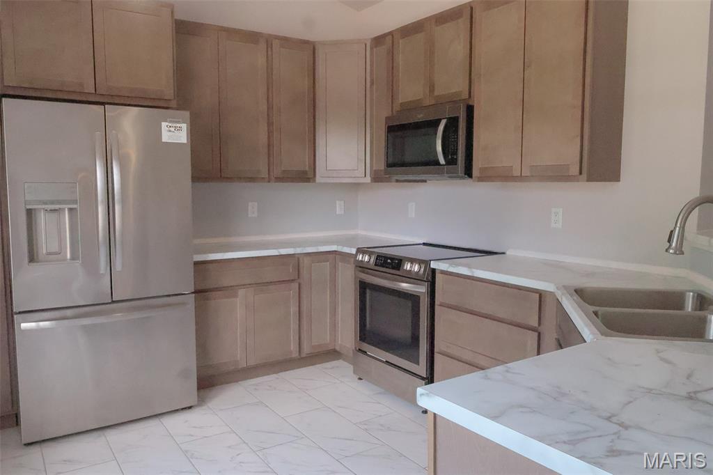 Crystal City - Residential Lease