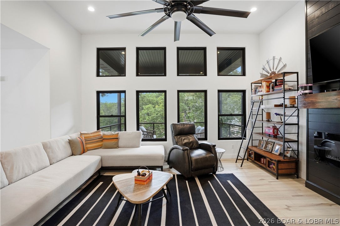 Beacon Pointe - Residential