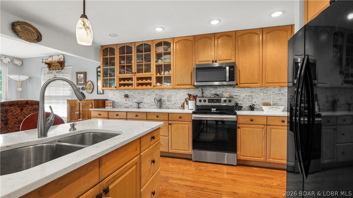 Beacon Pointe - Residential