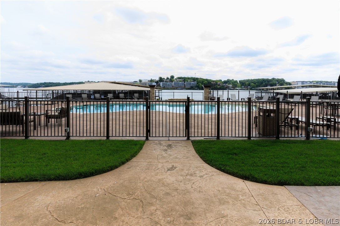 The Hamptons Condominium - Residential