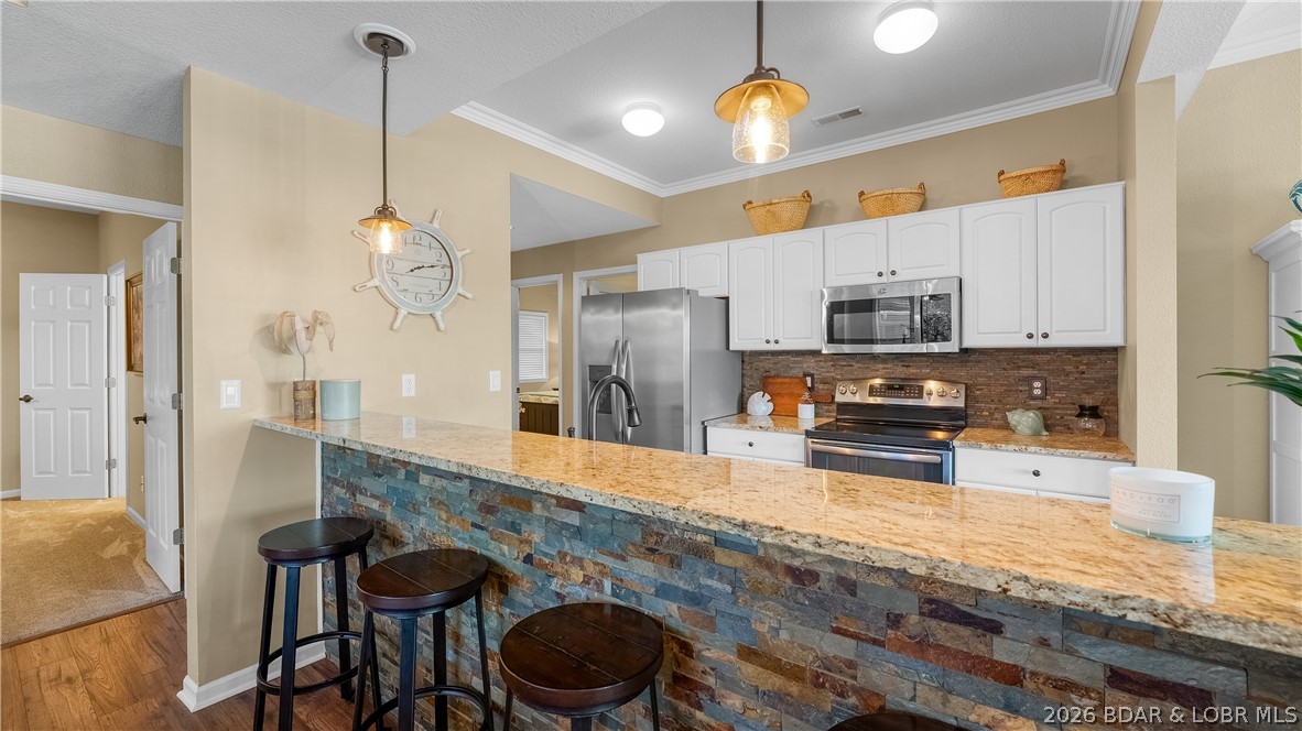Palisades Condominium - Residential