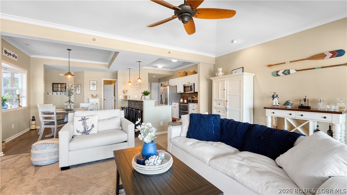 Palisades Condominium - Residential