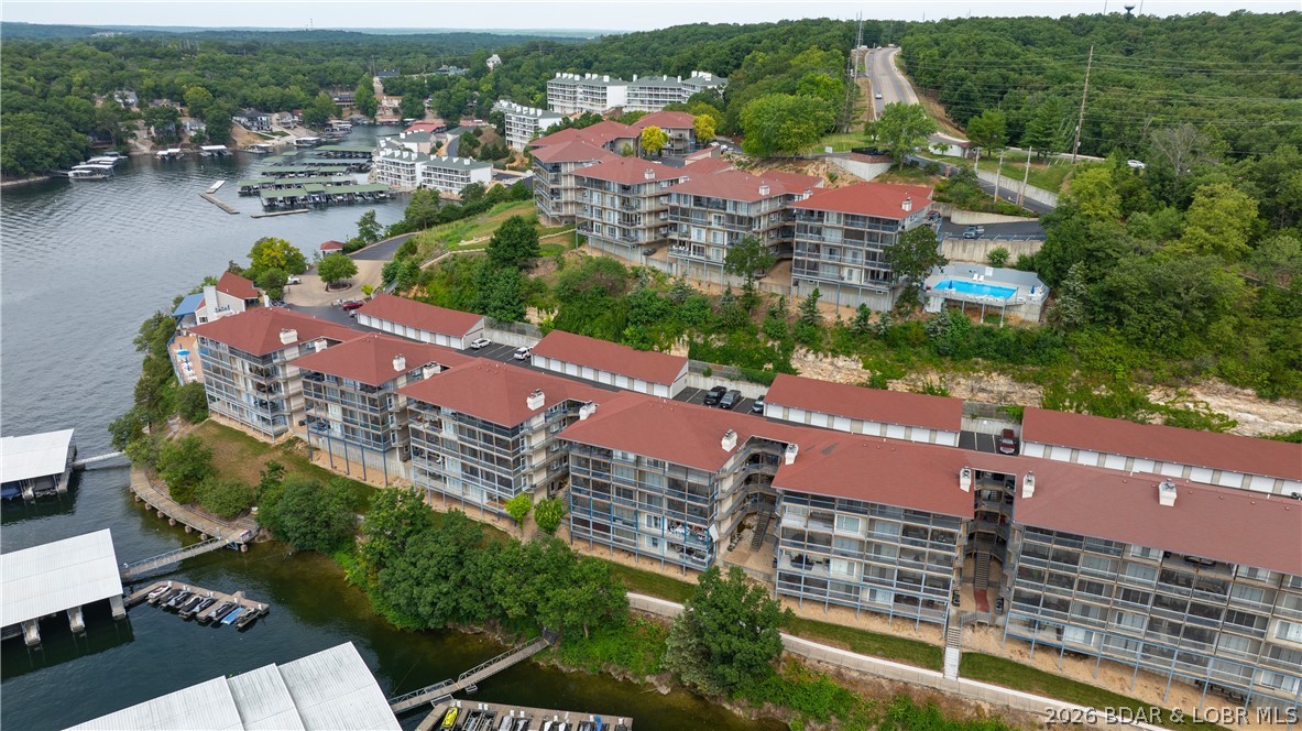 Palisades Condominium - Residential