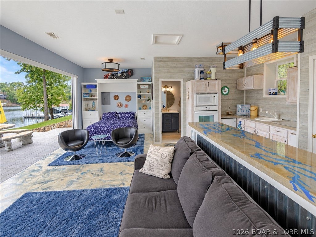 Shawnee Bend No. 5 - Residential