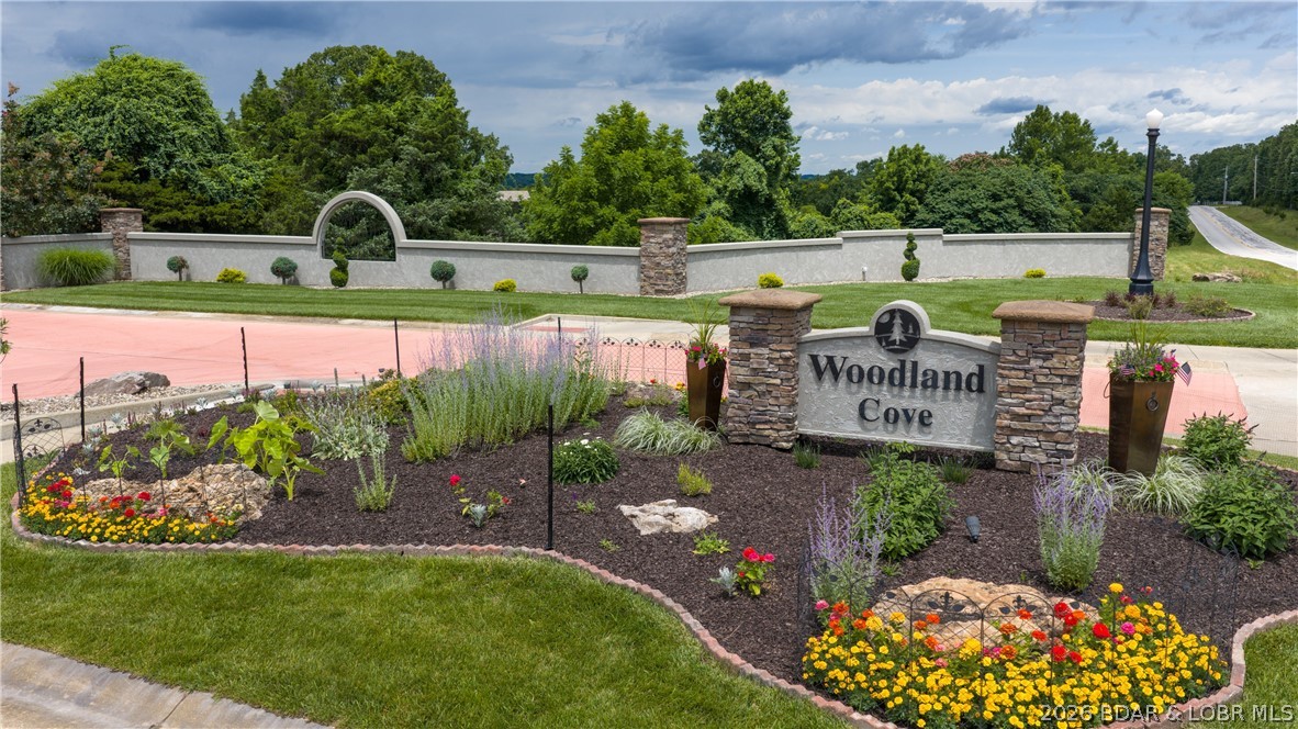 Woodland Cove - Residential