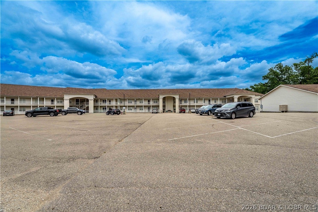 Trinity Pointe Condominiums - Residential
