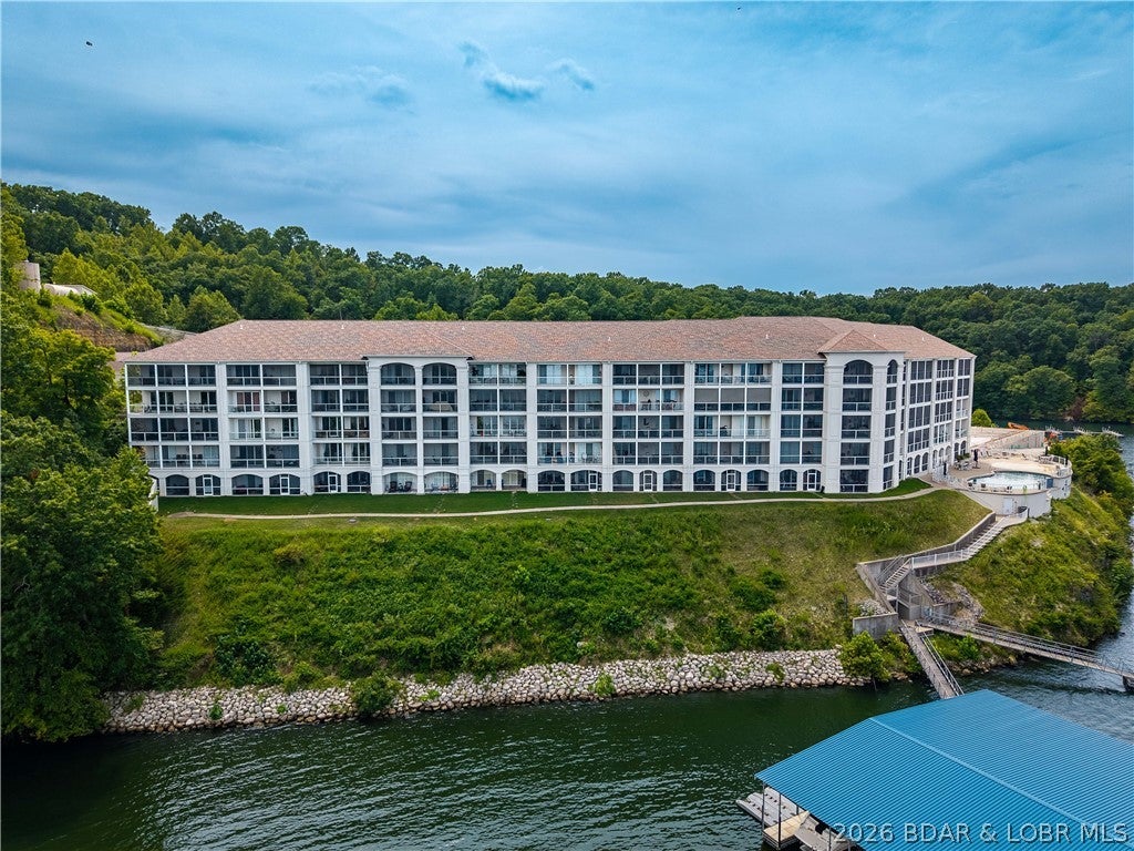 Trinity Pointe Condominiums - Residential