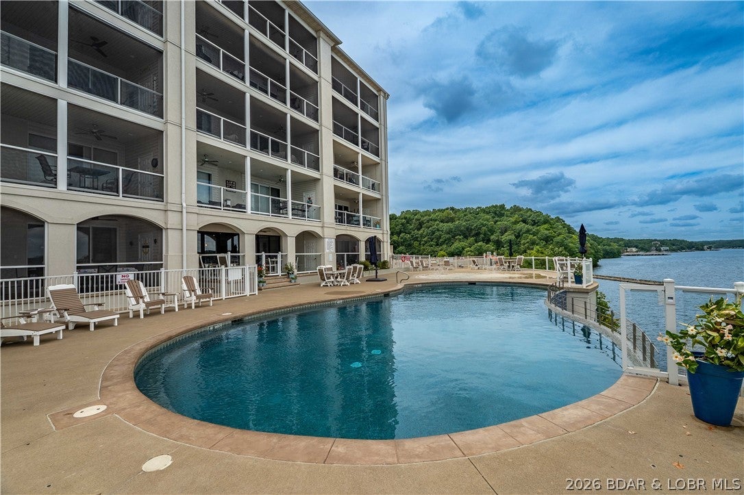 Trinity Pointe Condominiums - Residential