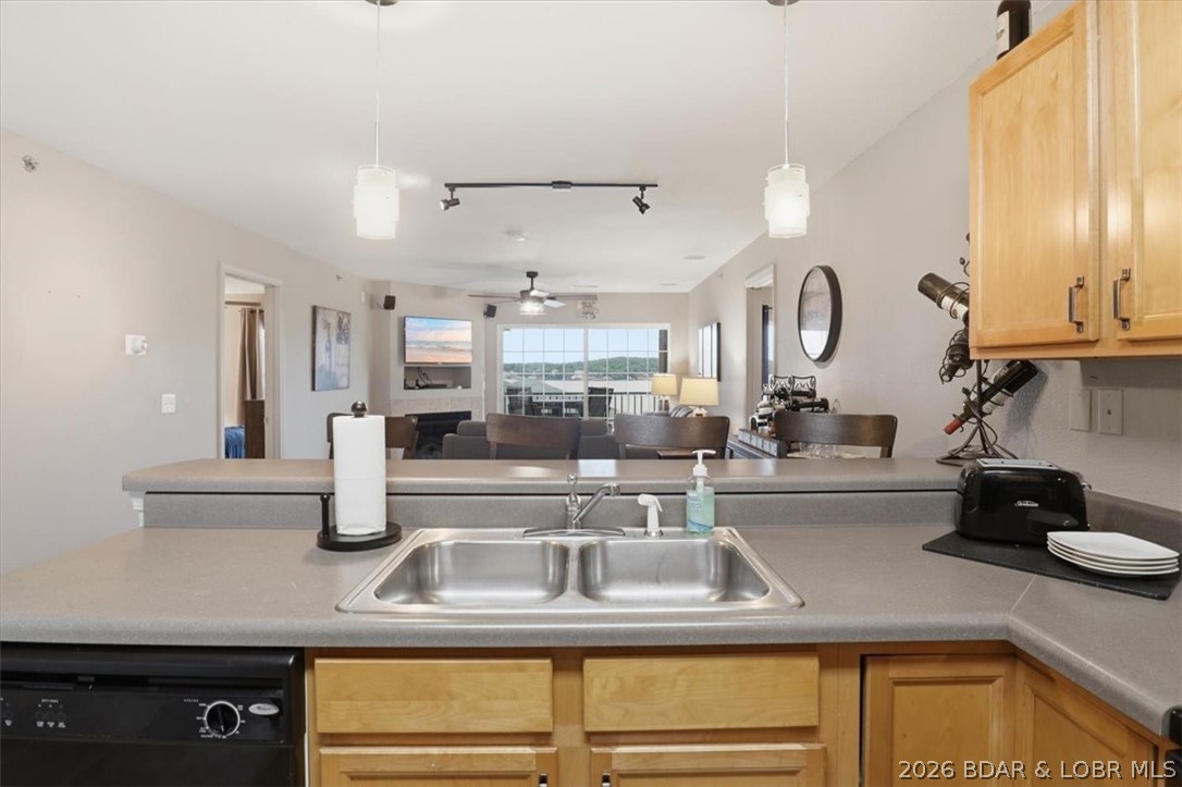 Highland Shores Condominium - Residential
