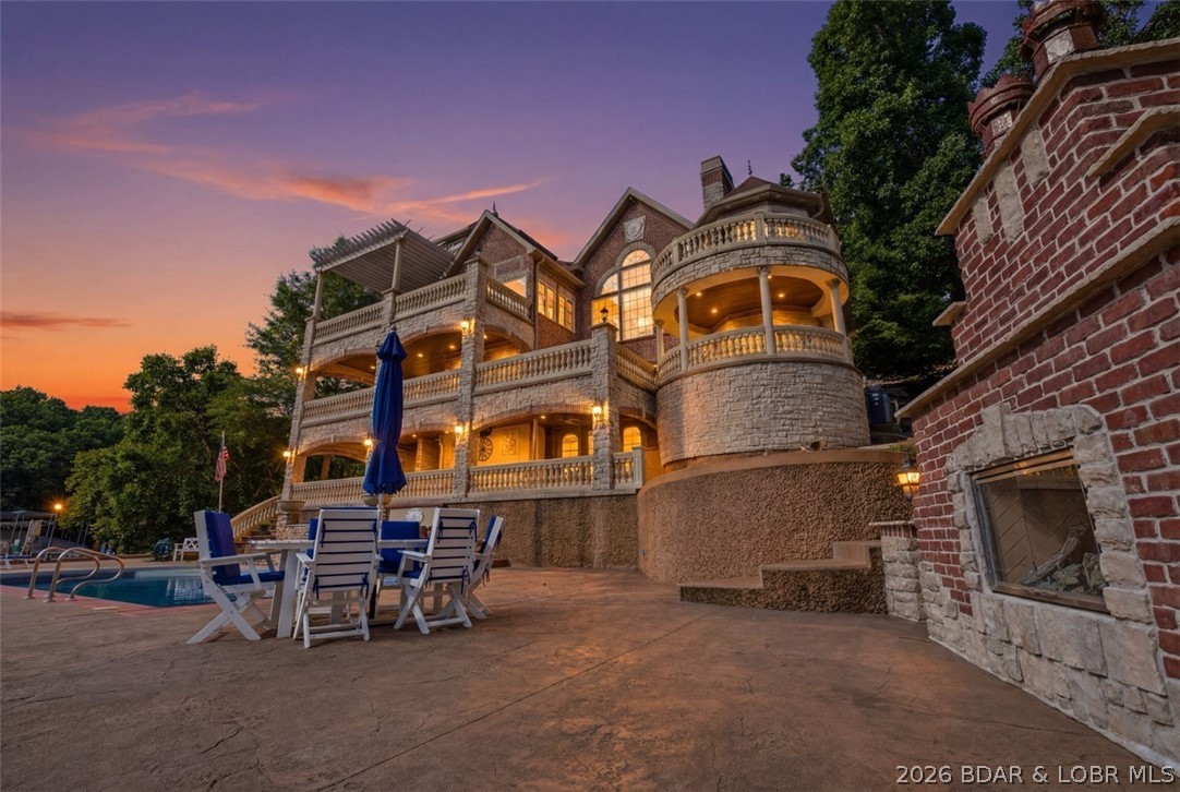 Grand Point No. 2 - Residential