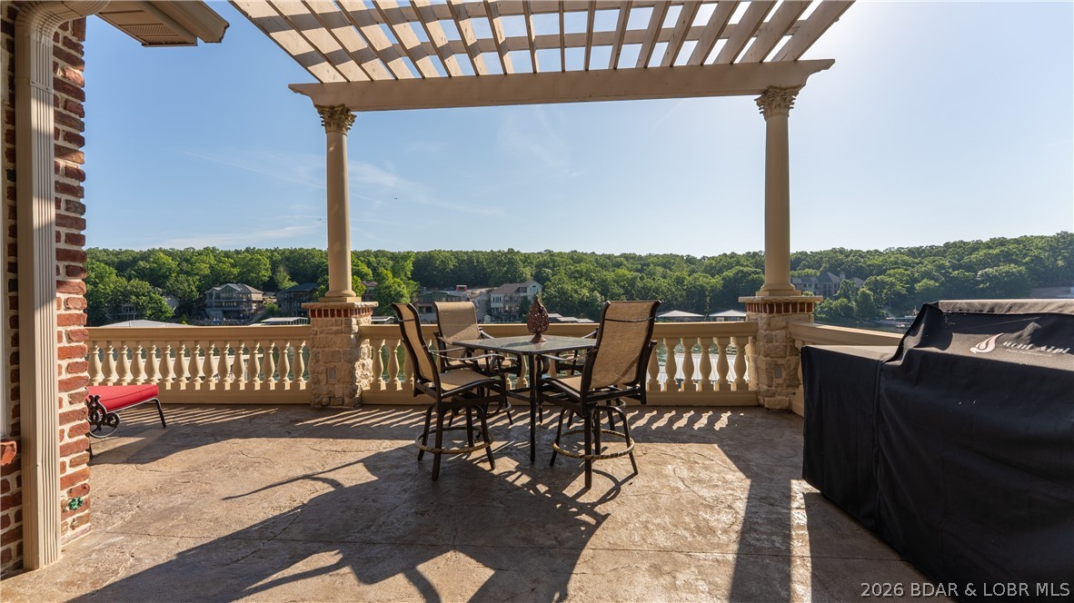 Grand Point No. 2 - Residential