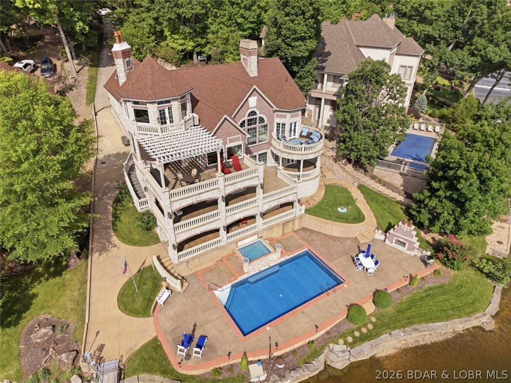Grand Point No. 2 - Residential