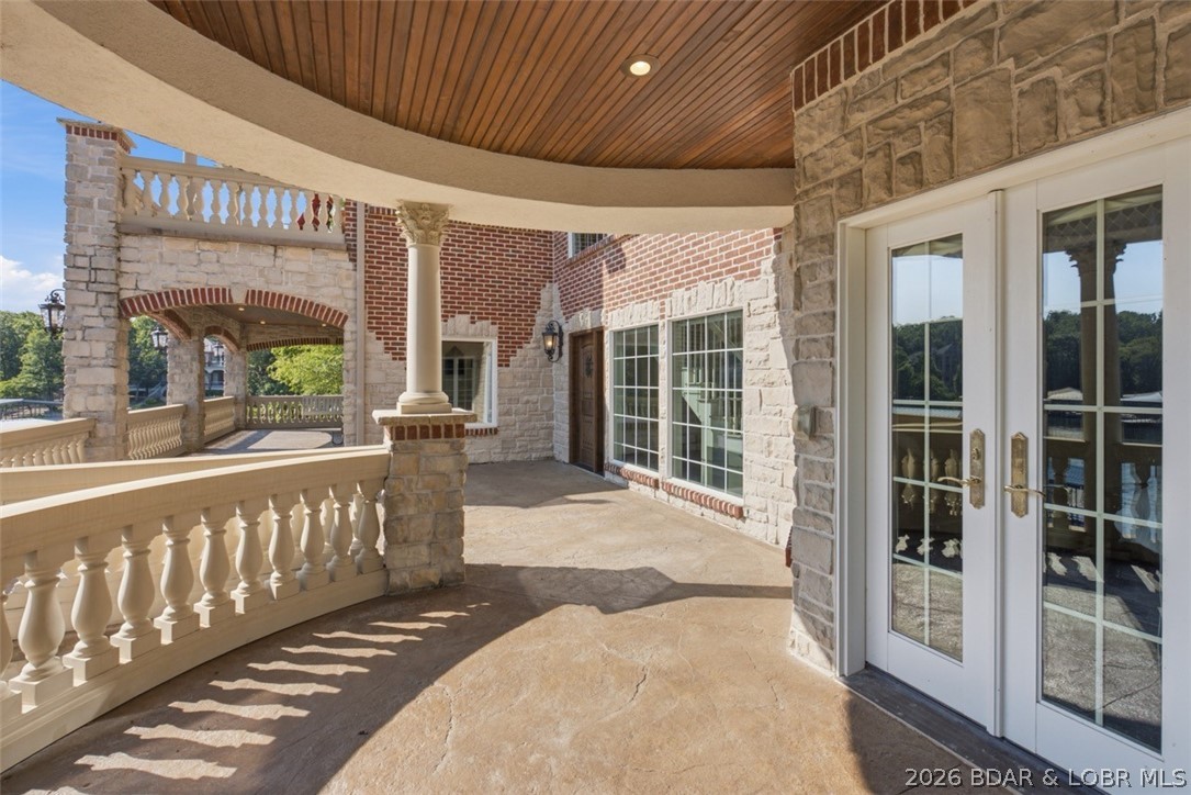 Grand Point No. 2 - Residential