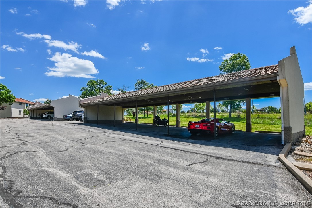 Four Seasons Racqt-Cntry Club - Residential