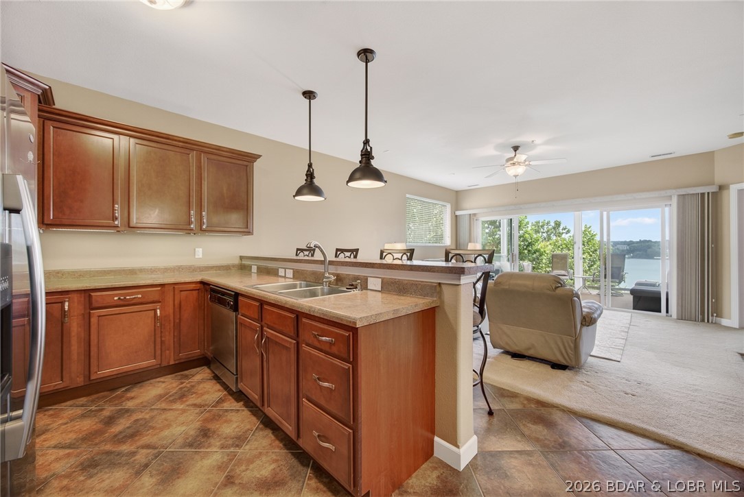 Sunset Palms Condominium - Residential