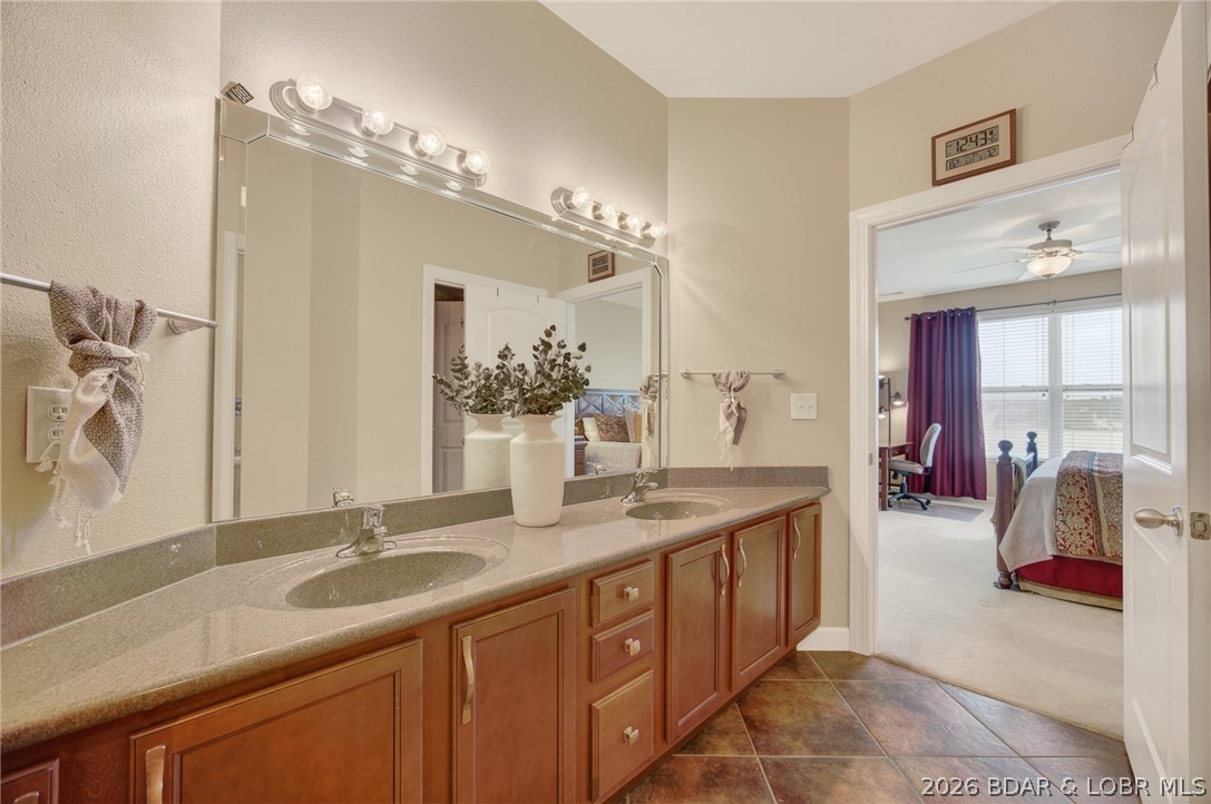Sunset Palms Condominium - Residential