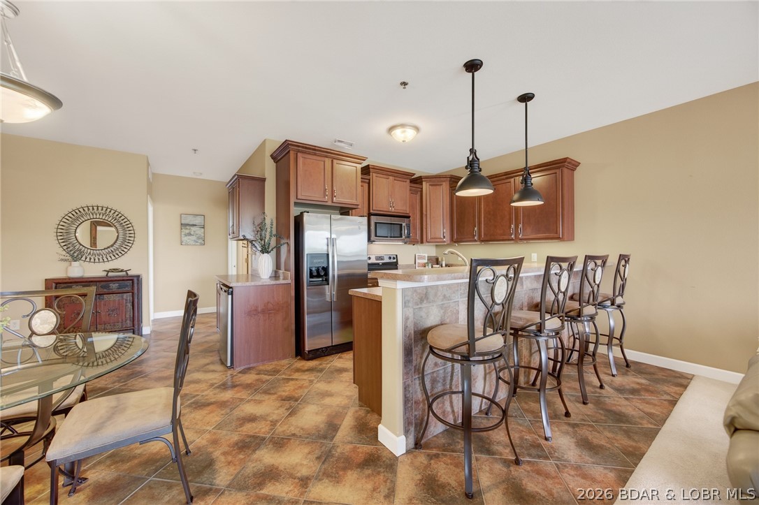 Sunset Palms Condominium - Residential