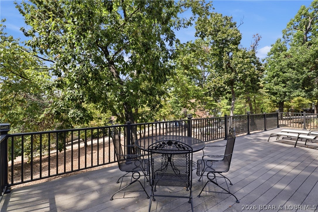 Four Seasons - Residential