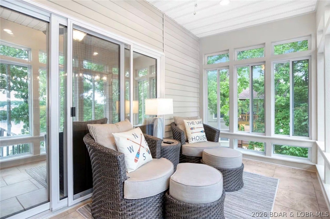 Grand Point - Residential