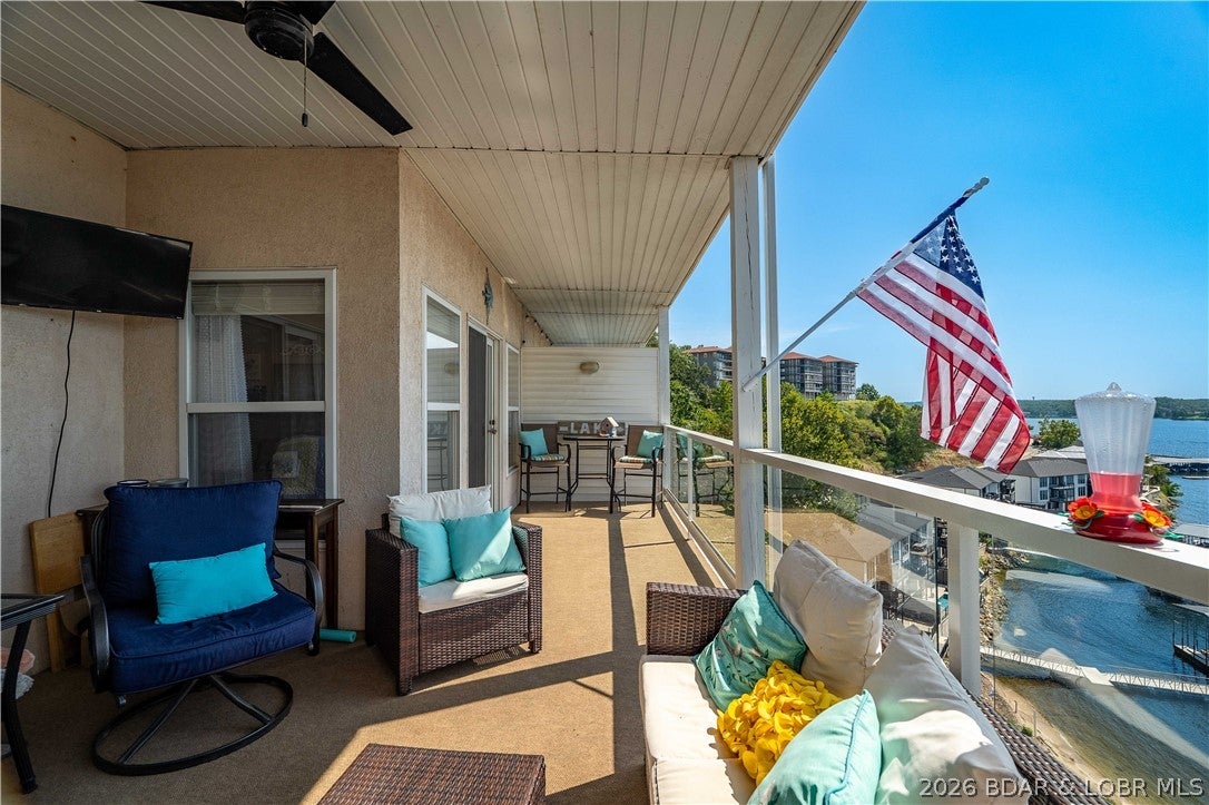 Emerald Bay Condominium - Residential
