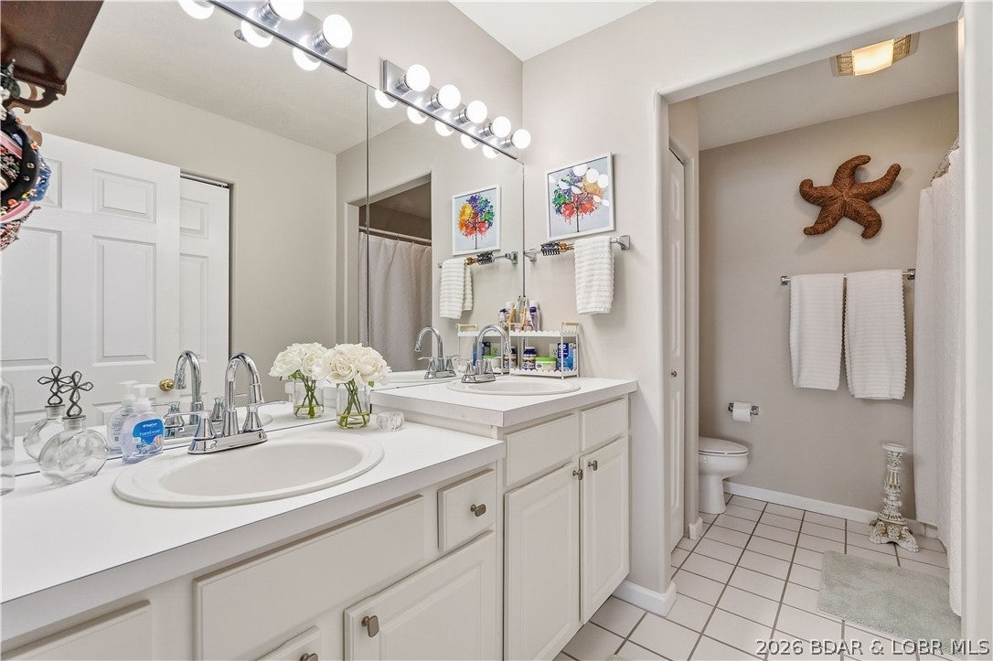 Emerald Bay Condominium - Residential