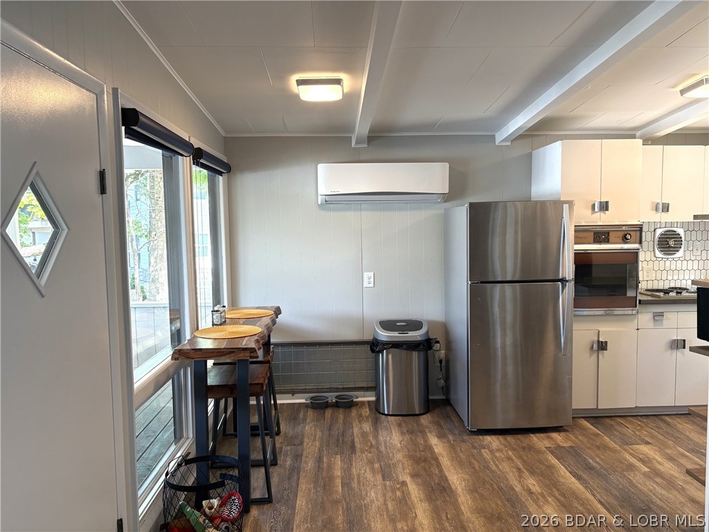 Broadview Acres - Residential