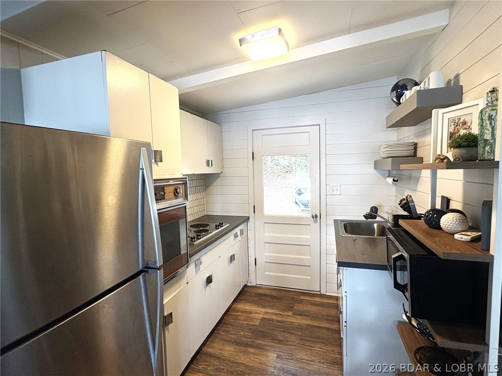 Broadview Acres - Residential