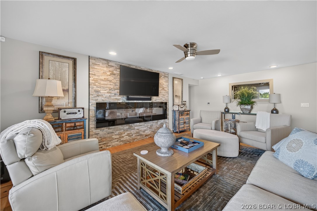 Waters Edge Condominium - Residential