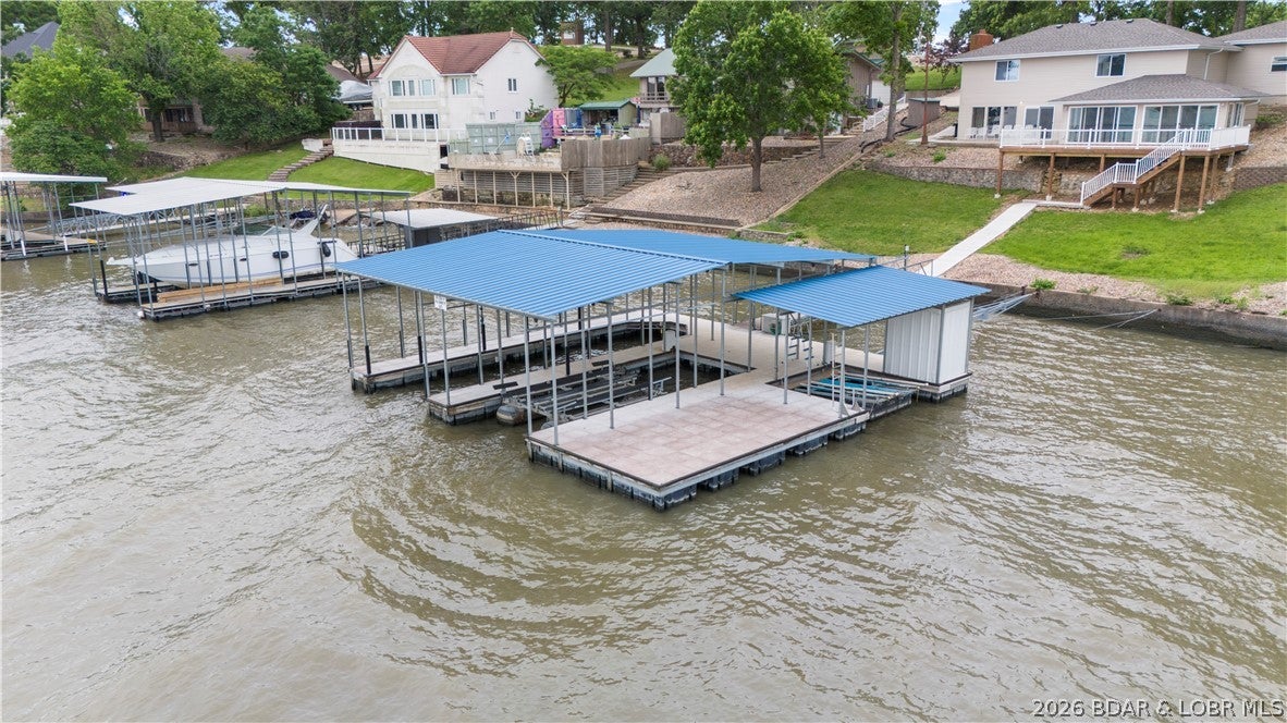 Cobbs Chimney Point - Residential
