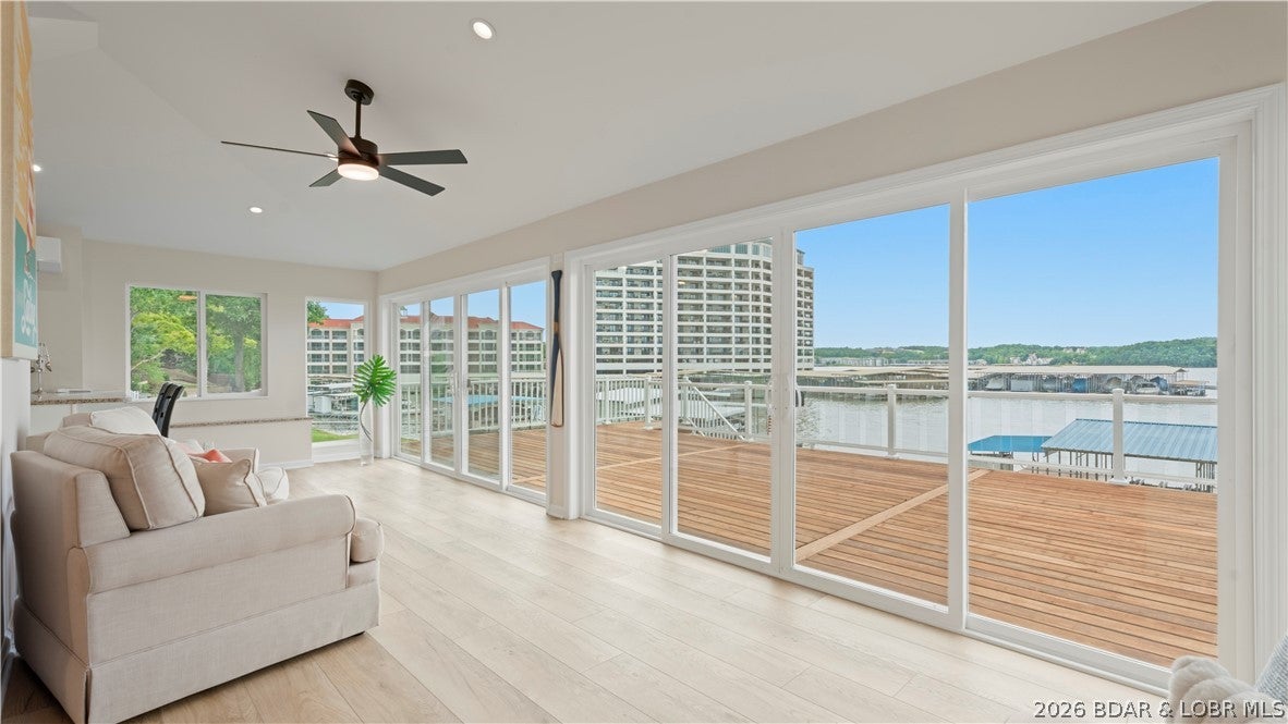 Cobbs Chimney Point - Residential