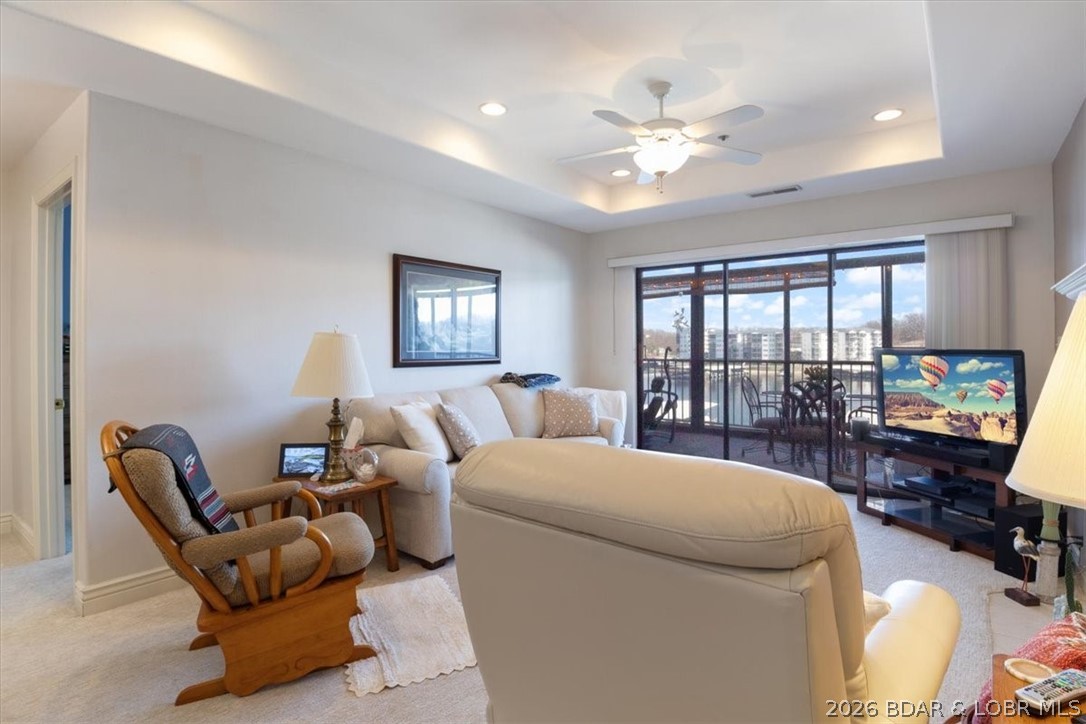 The Falls Condo - East Shore - Residential