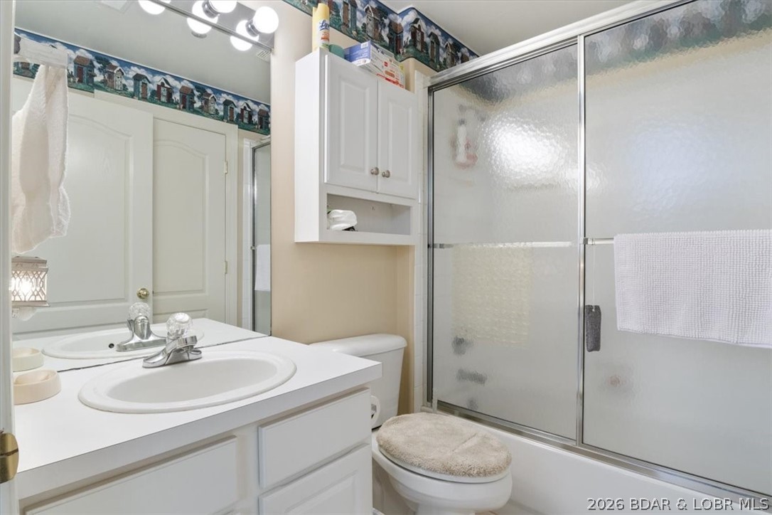 The Falls Condo - East Shore - Residential