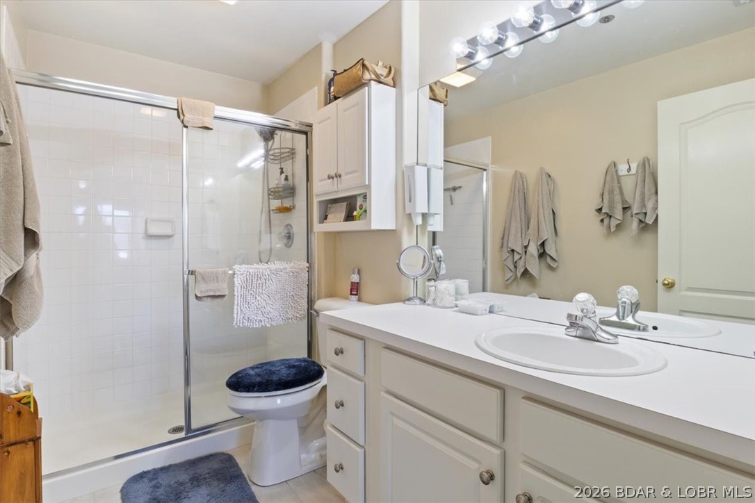 The Falls Condo - East Shore - Residential
