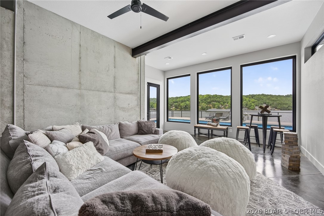 White Oaks Point - Residential