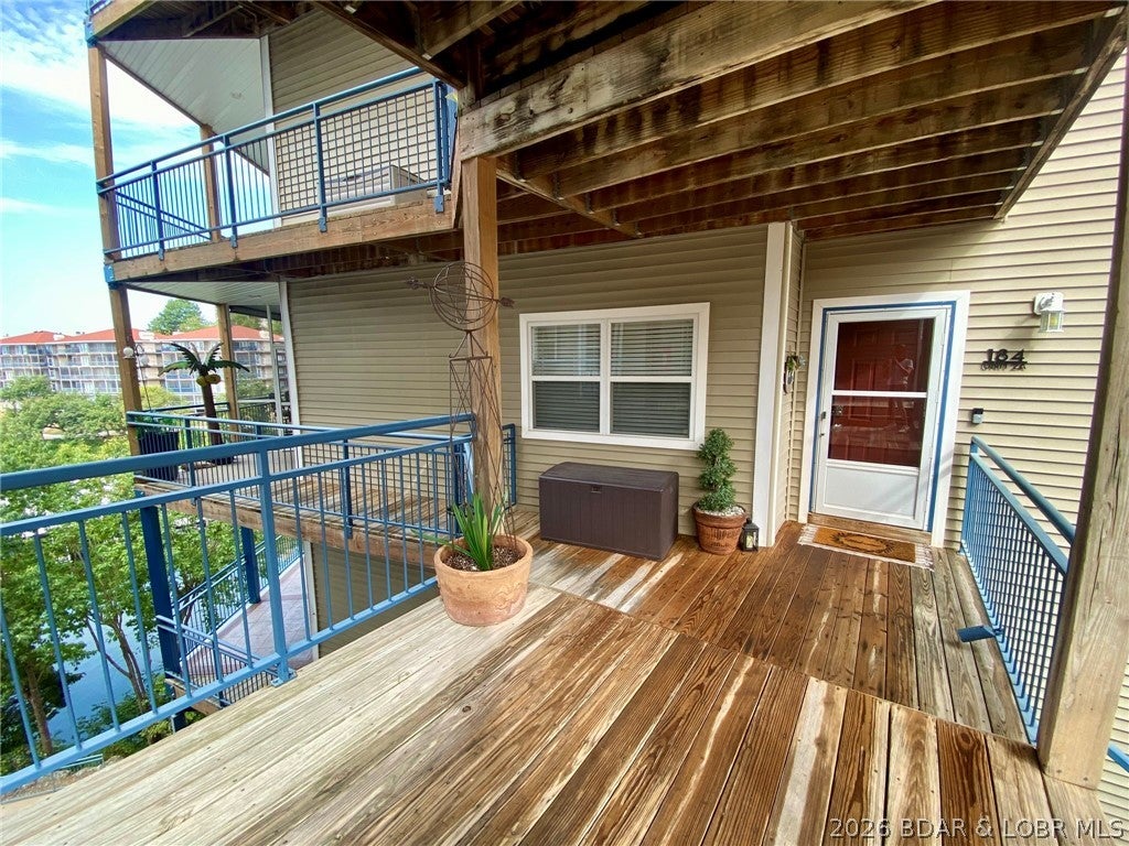 Palisades Condominium - Residential
