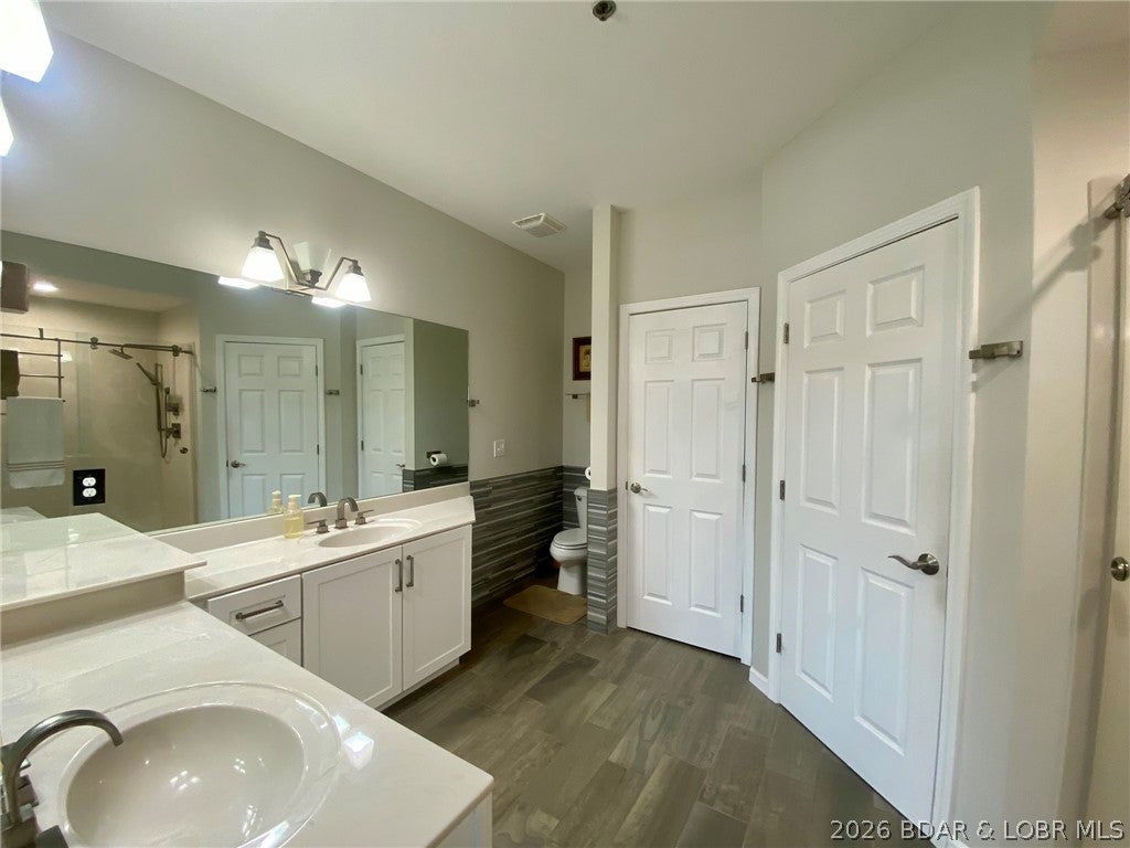 Palisades Condominium - Residential