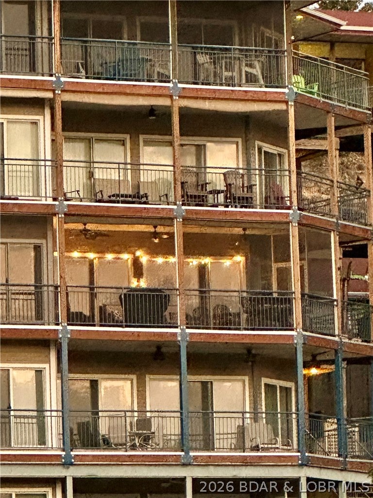 Palisades Condominium - Residential