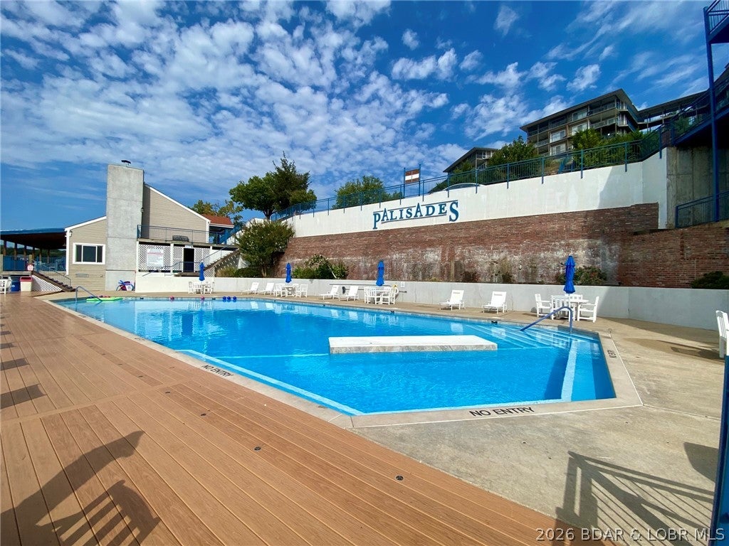 Palisades Condominium - Residential